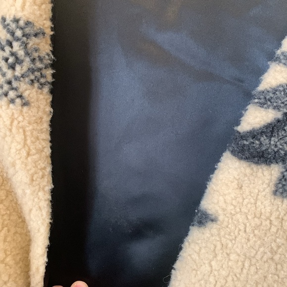 Sherpa Jacket - Picture 6 of 6